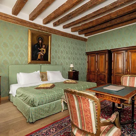 Ξενοδοχείο Relais Alberti 4*