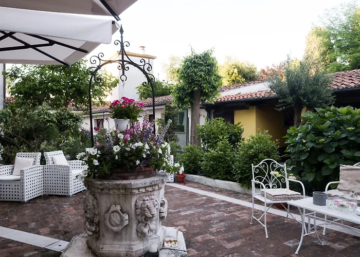 מלון Relais Alberti 4*
